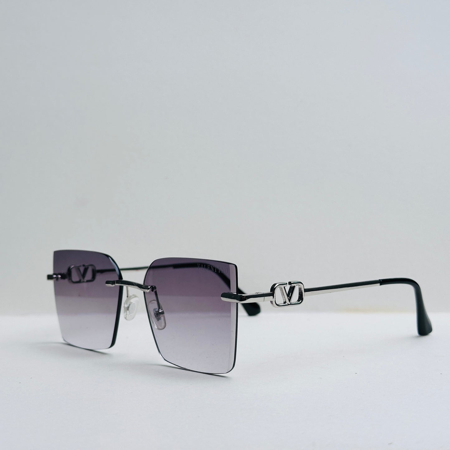 TomHardee Rimless Cat-Eye Light Grey Sunglasses