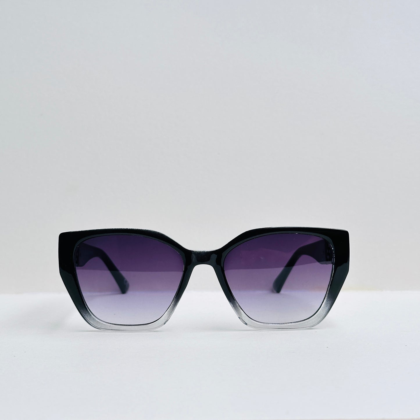 TomHardee Rectangular Black Double-Shaded Sunglasses