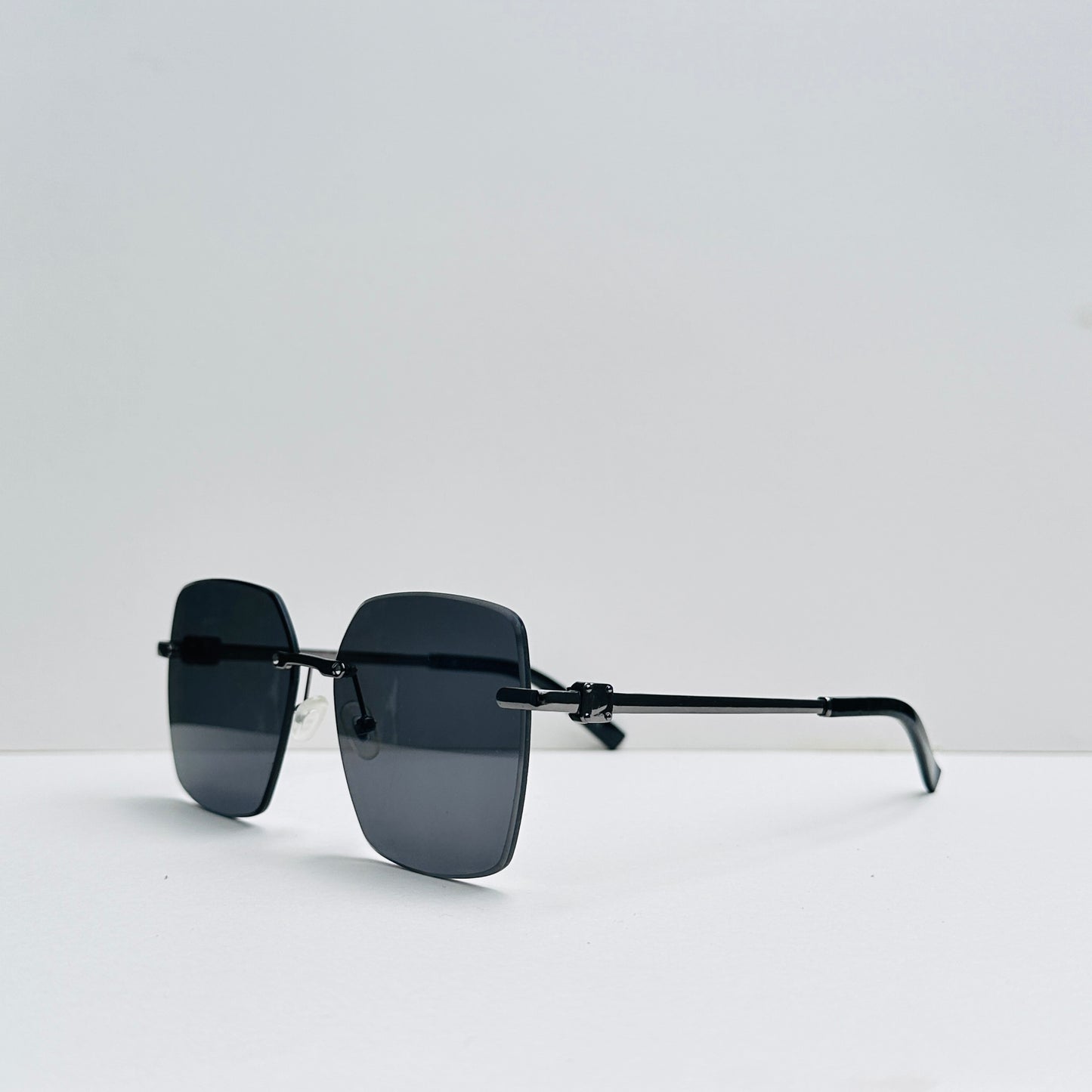 TomHardee Rimless Rectangular Black Shade