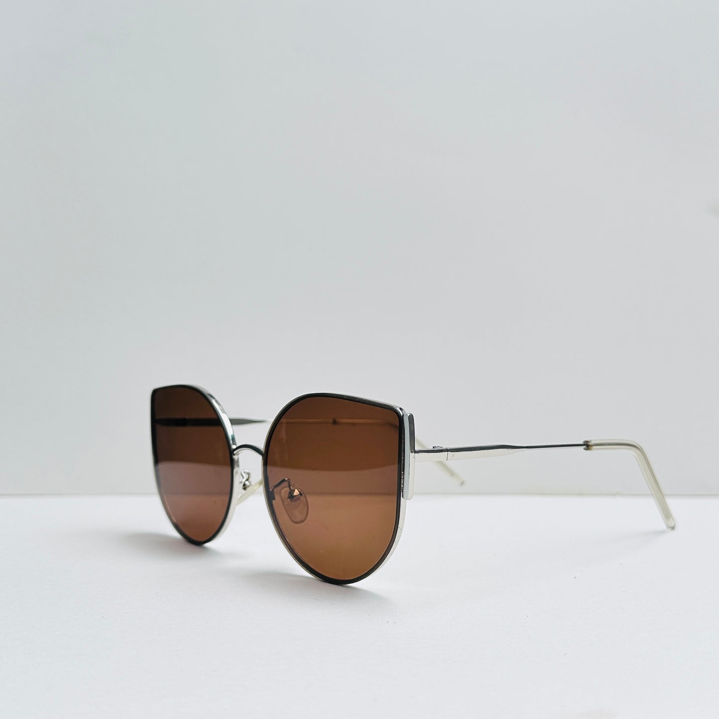 TomHardee Cat-Eye Brown Sunglasses
