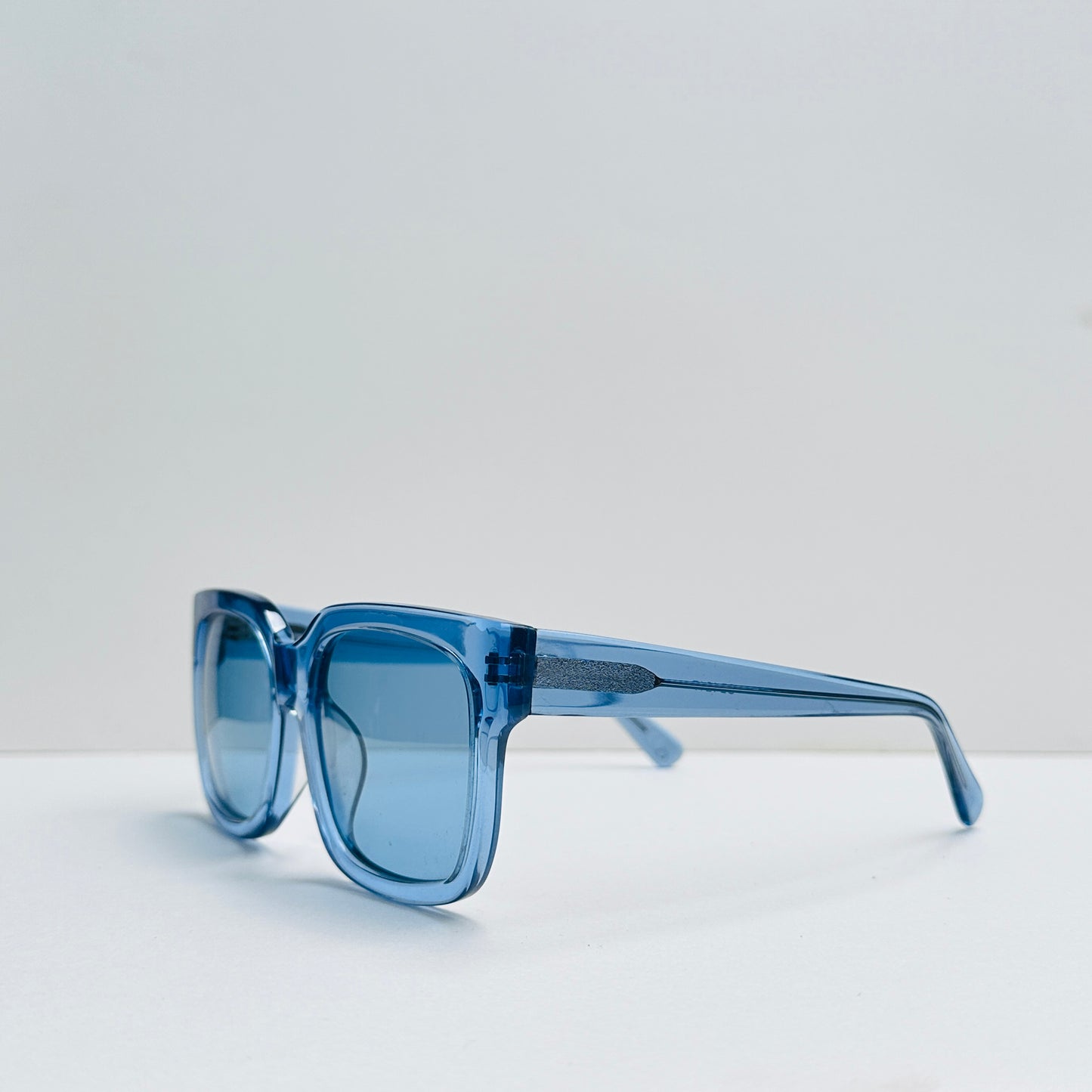 TomHardee Light Blue Sunglasses