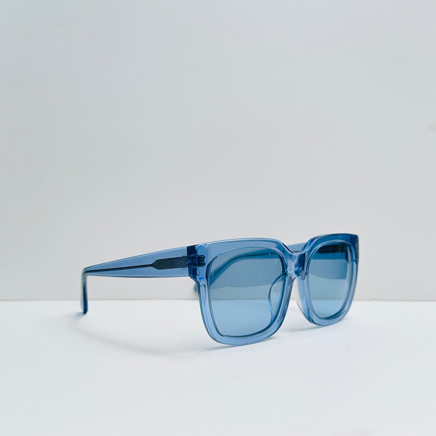 TomHardee Light Blue Sunglasses