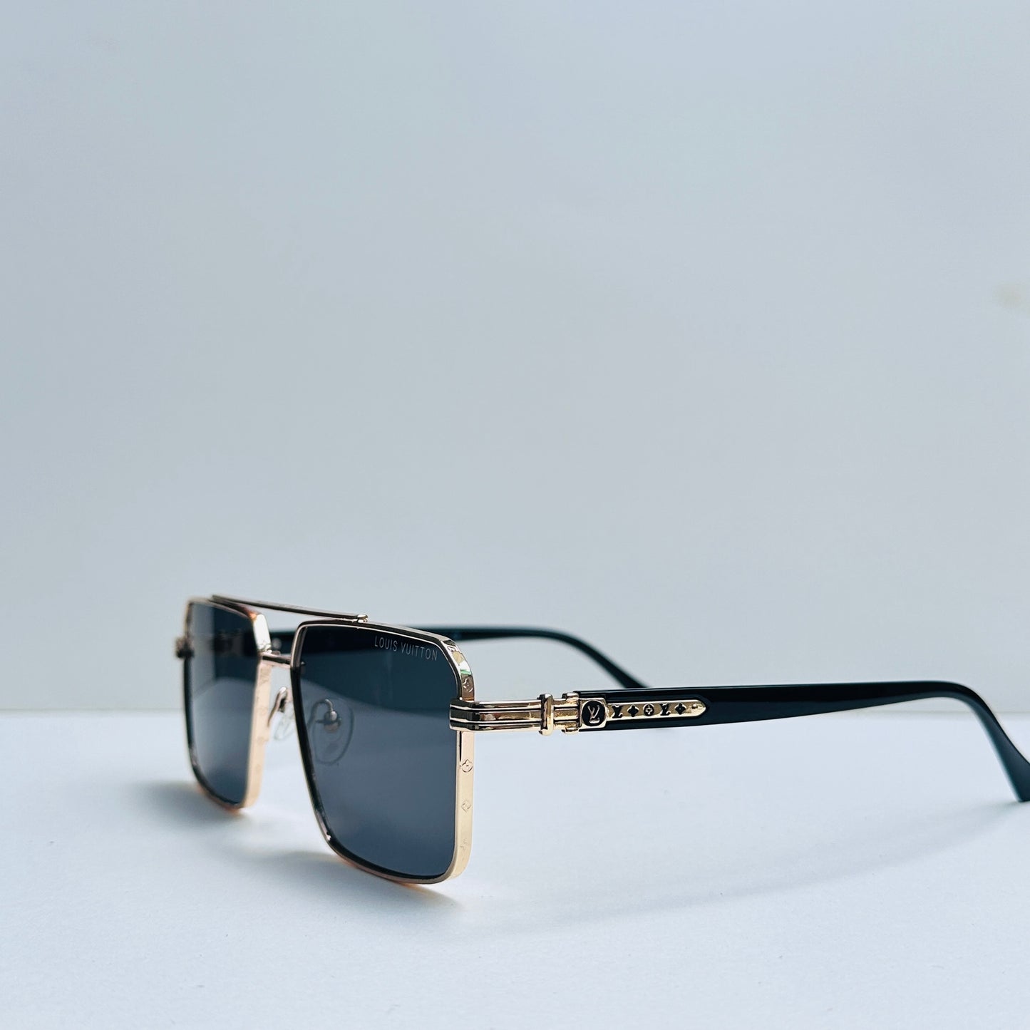 Louis Vuitton Black-Shaded Sunglasses with Golden Metallic Craft