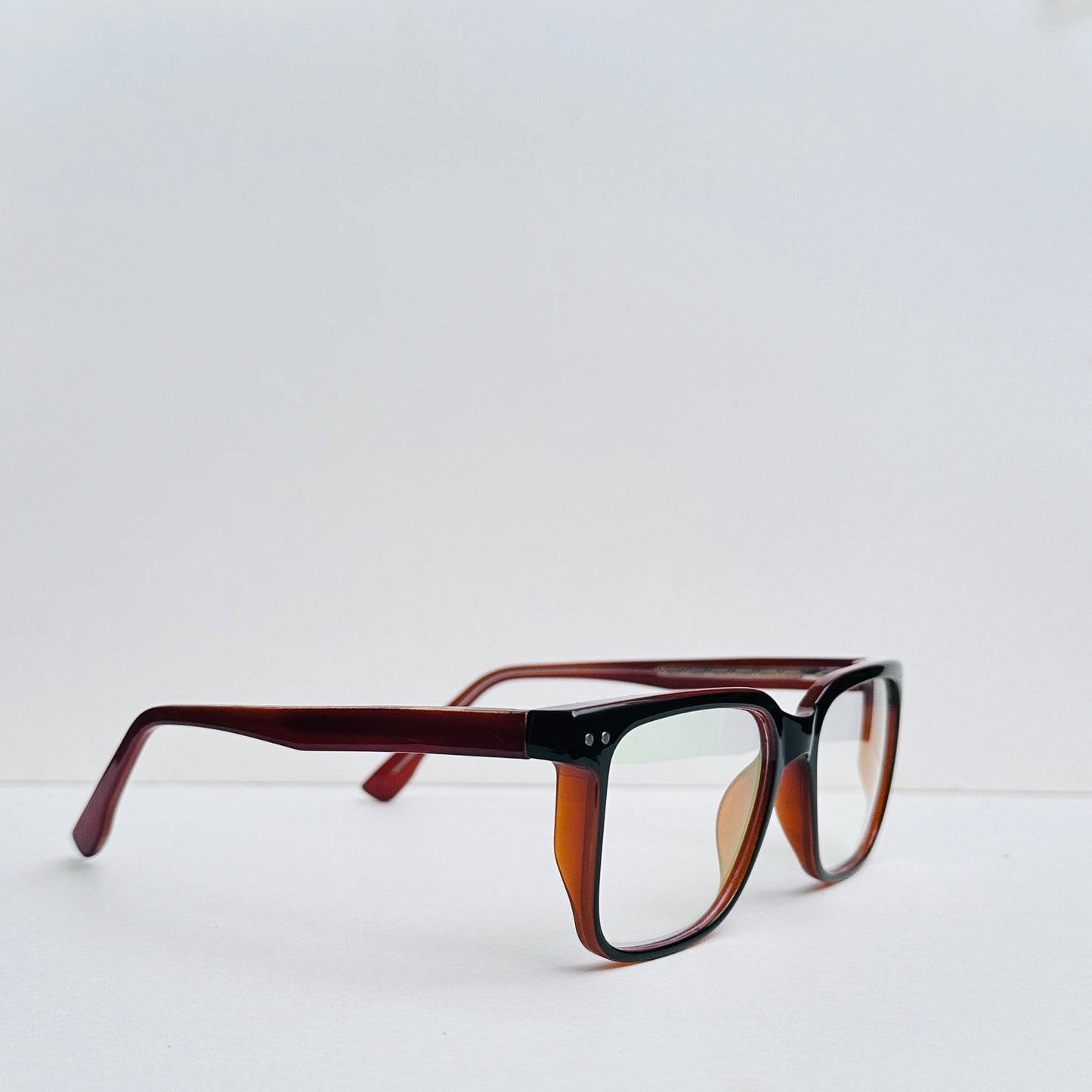 TomHardee black with camel colour square shaped glasses