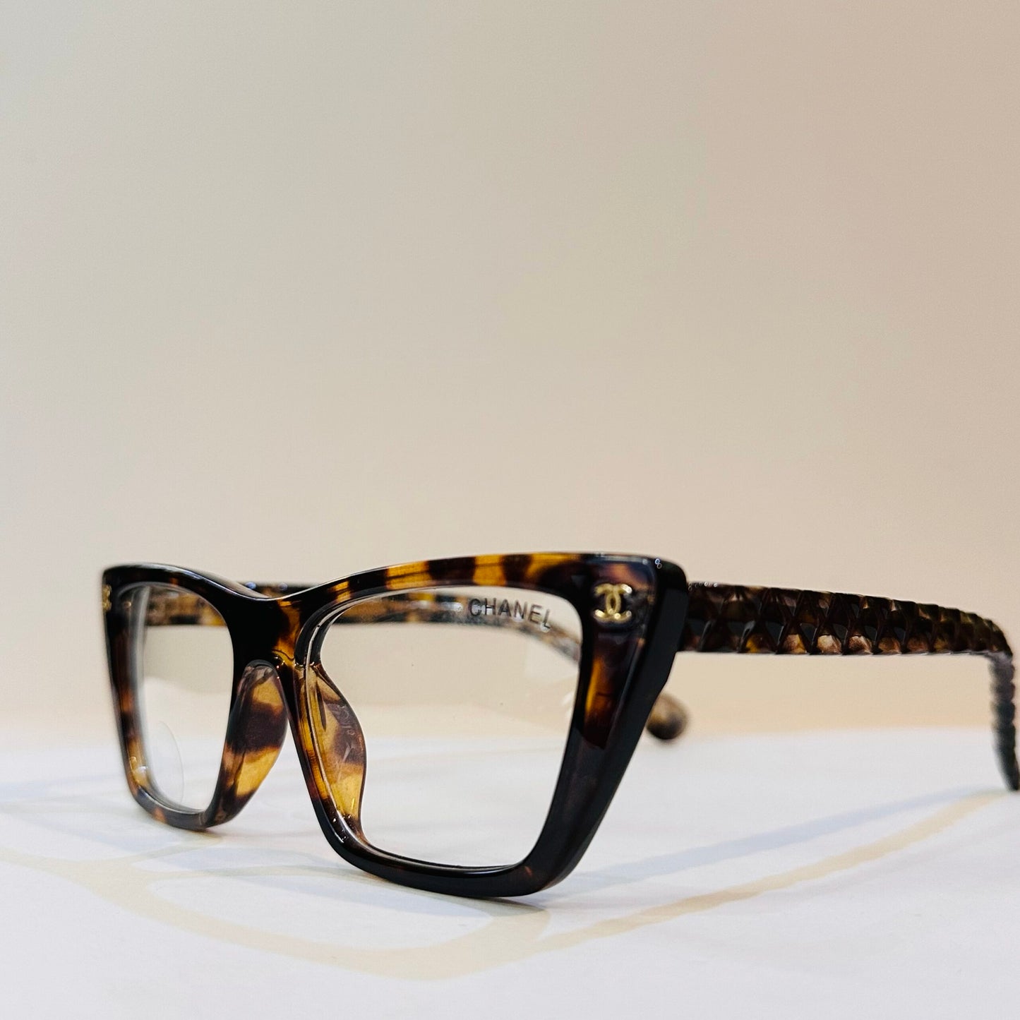 CHANEL CAT-EYE