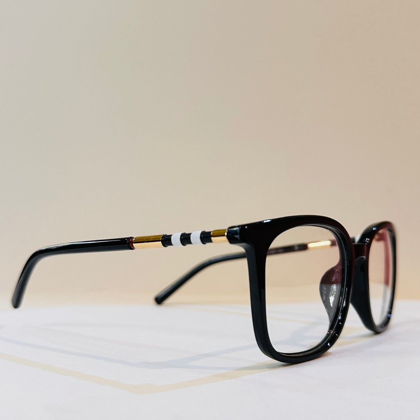 Burberry Round glasses