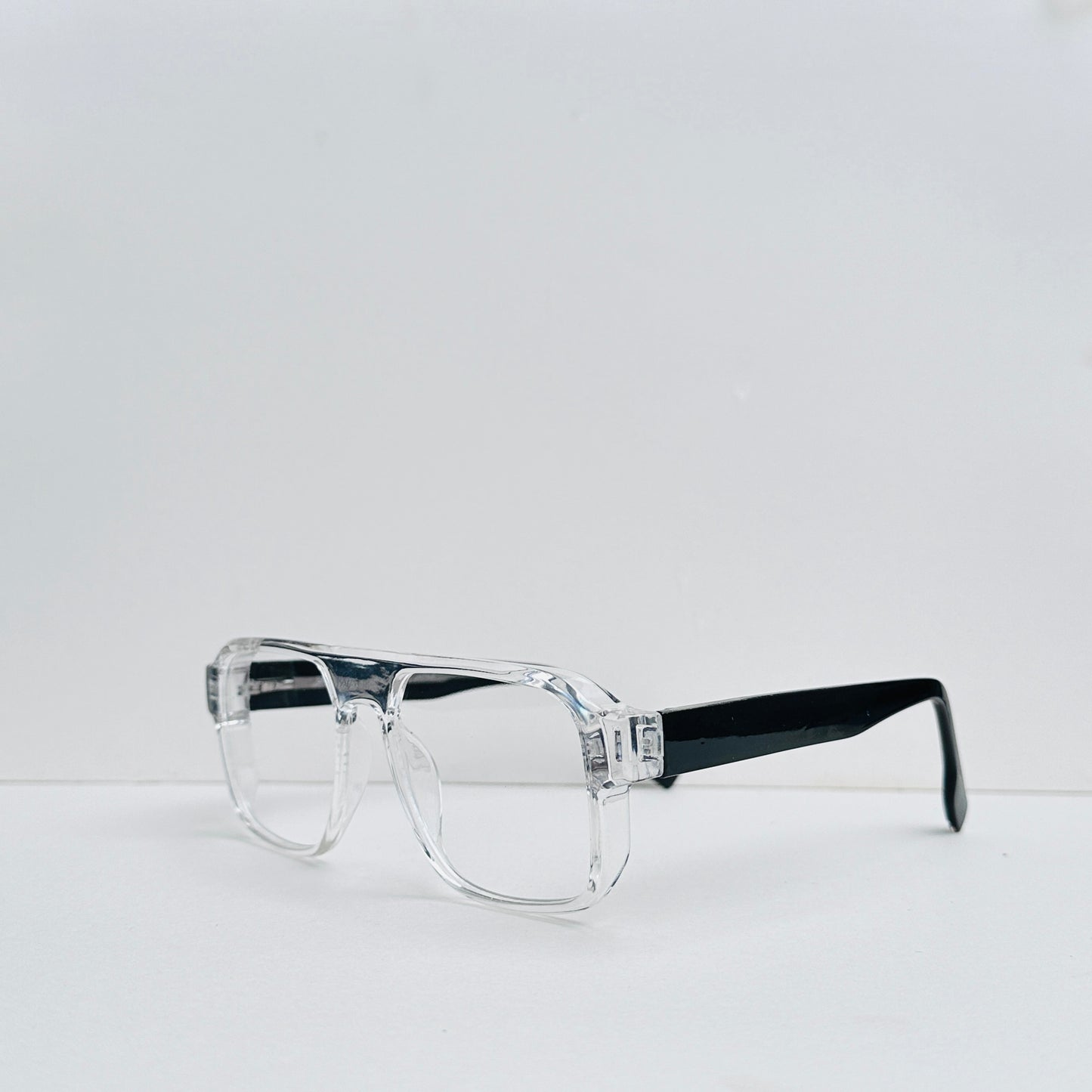 TomHardee Rectangular White Transparent Glasses with Black Stick