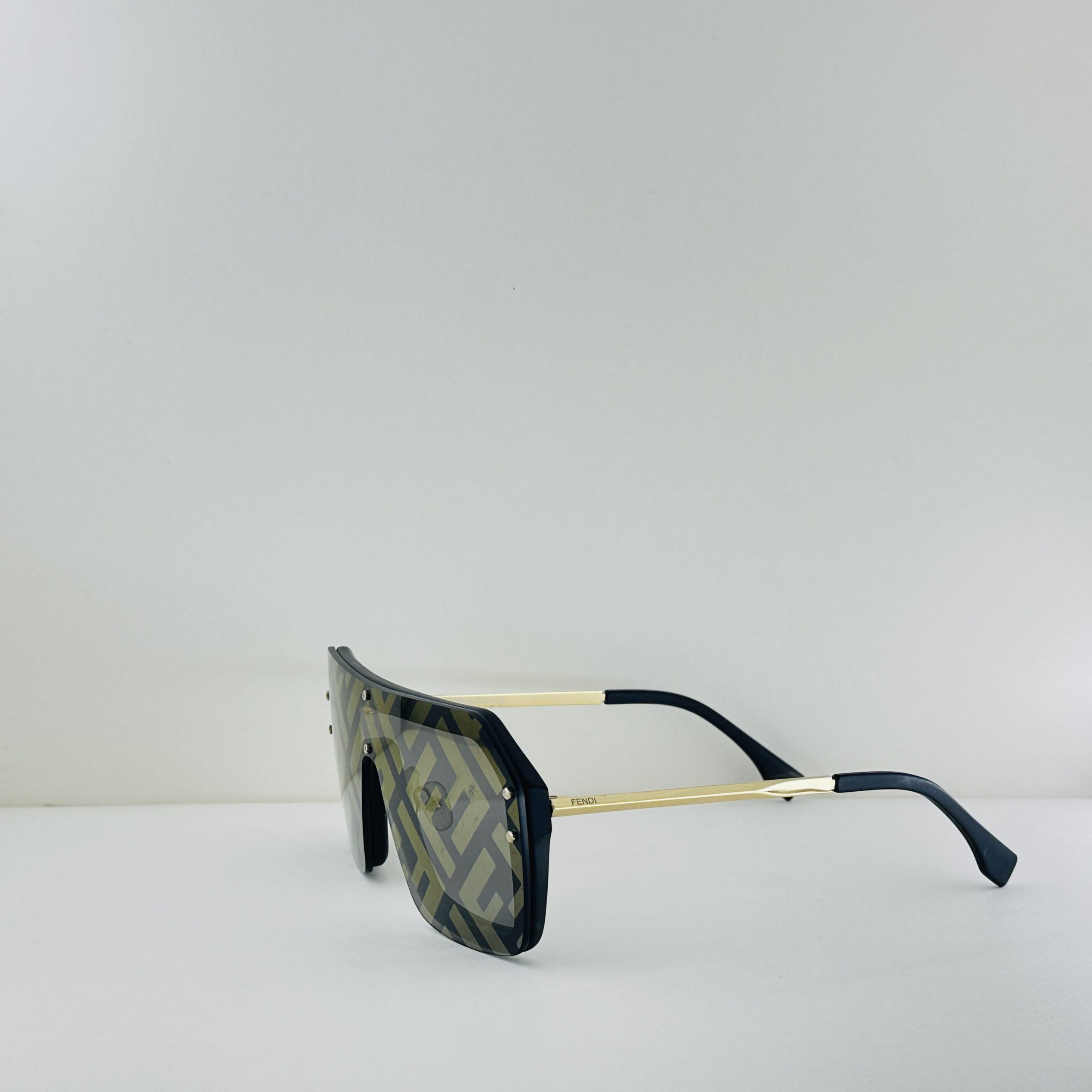 Cartier Santos Octagon – Matte Navy & Silver Polarized Sunglasses - Image 3
