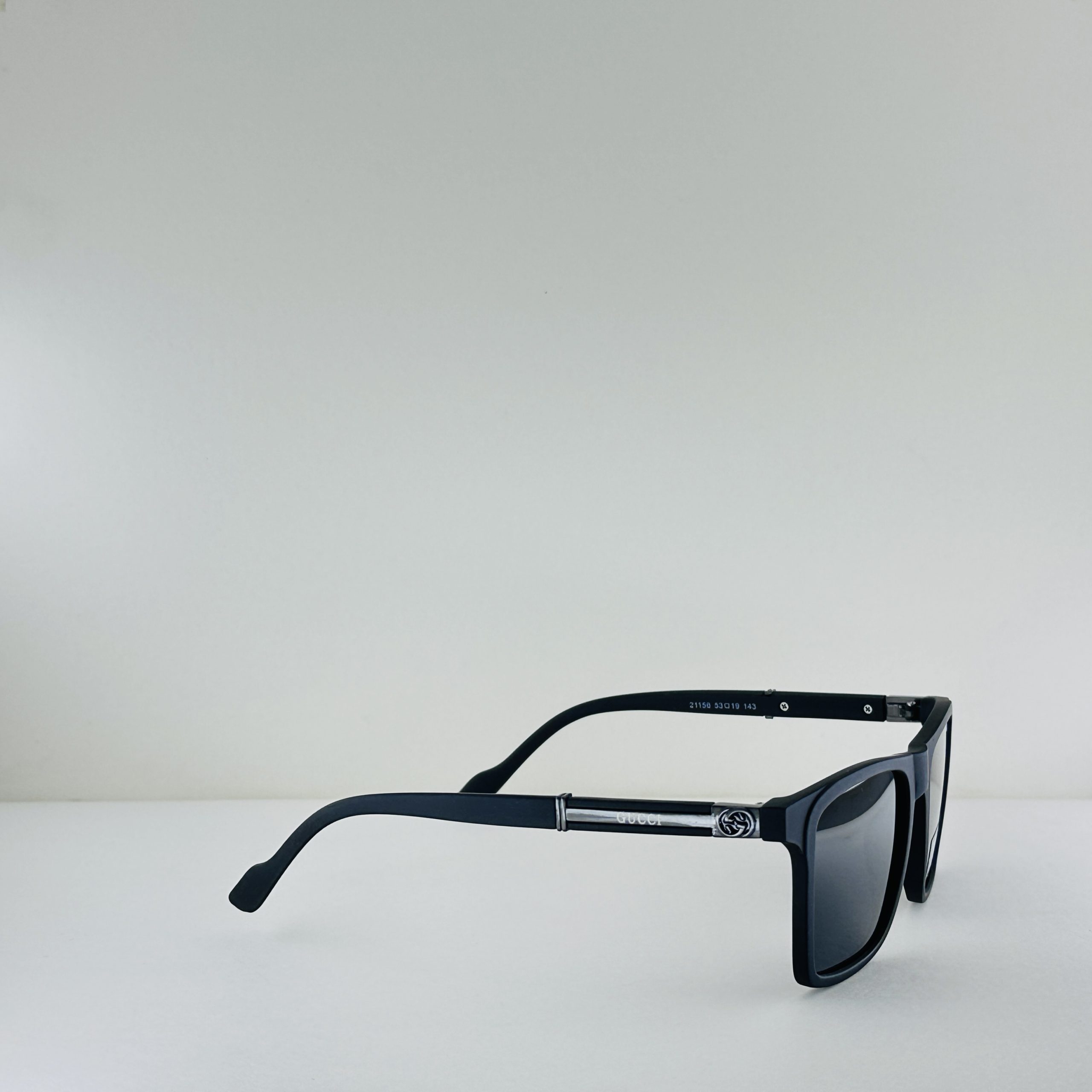 Gucci Signature – Matte Black Square Polarized Sunglasses - Image 3