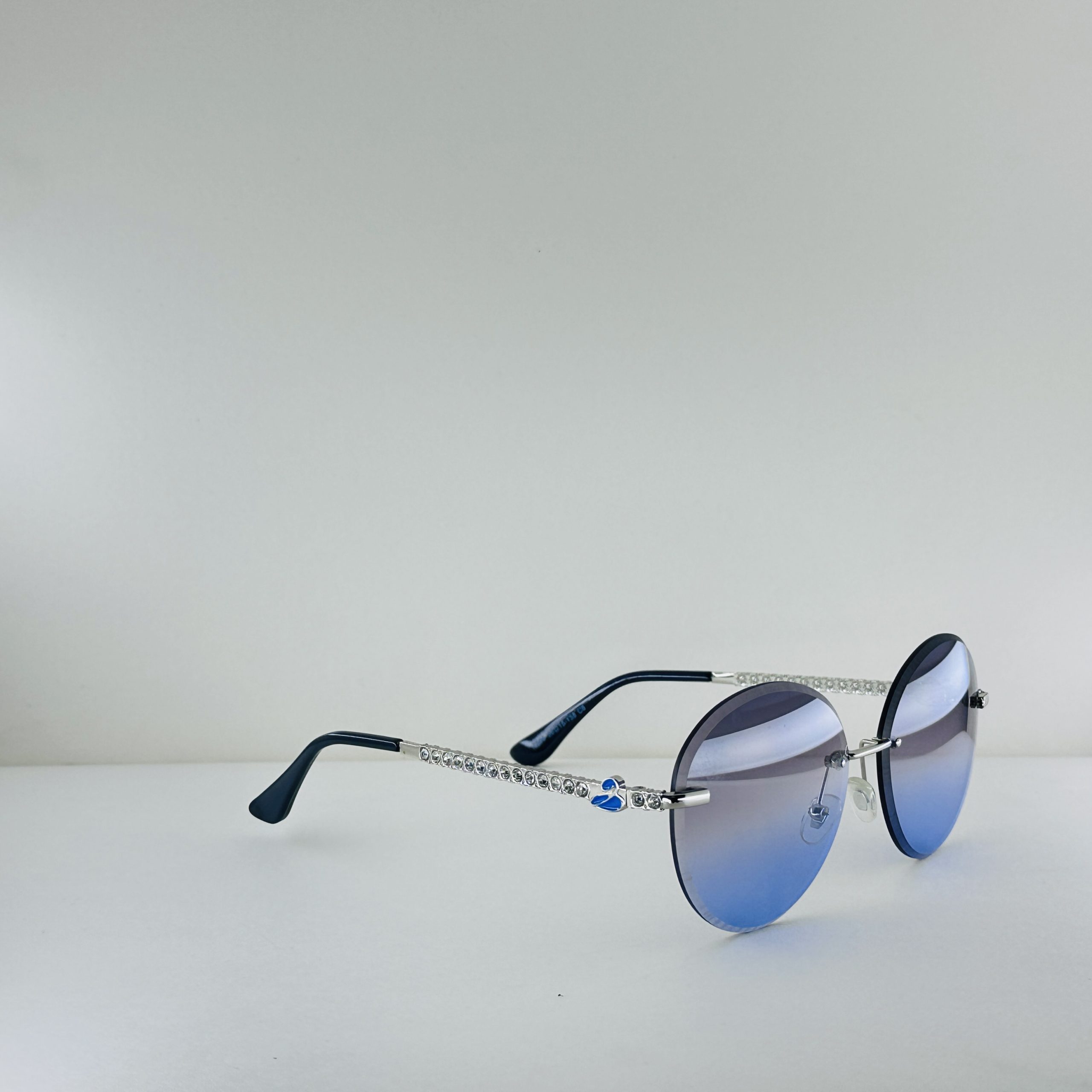 Chopard Imperiale – Rimless Gradient Azure Round Sunglasses - Image 3