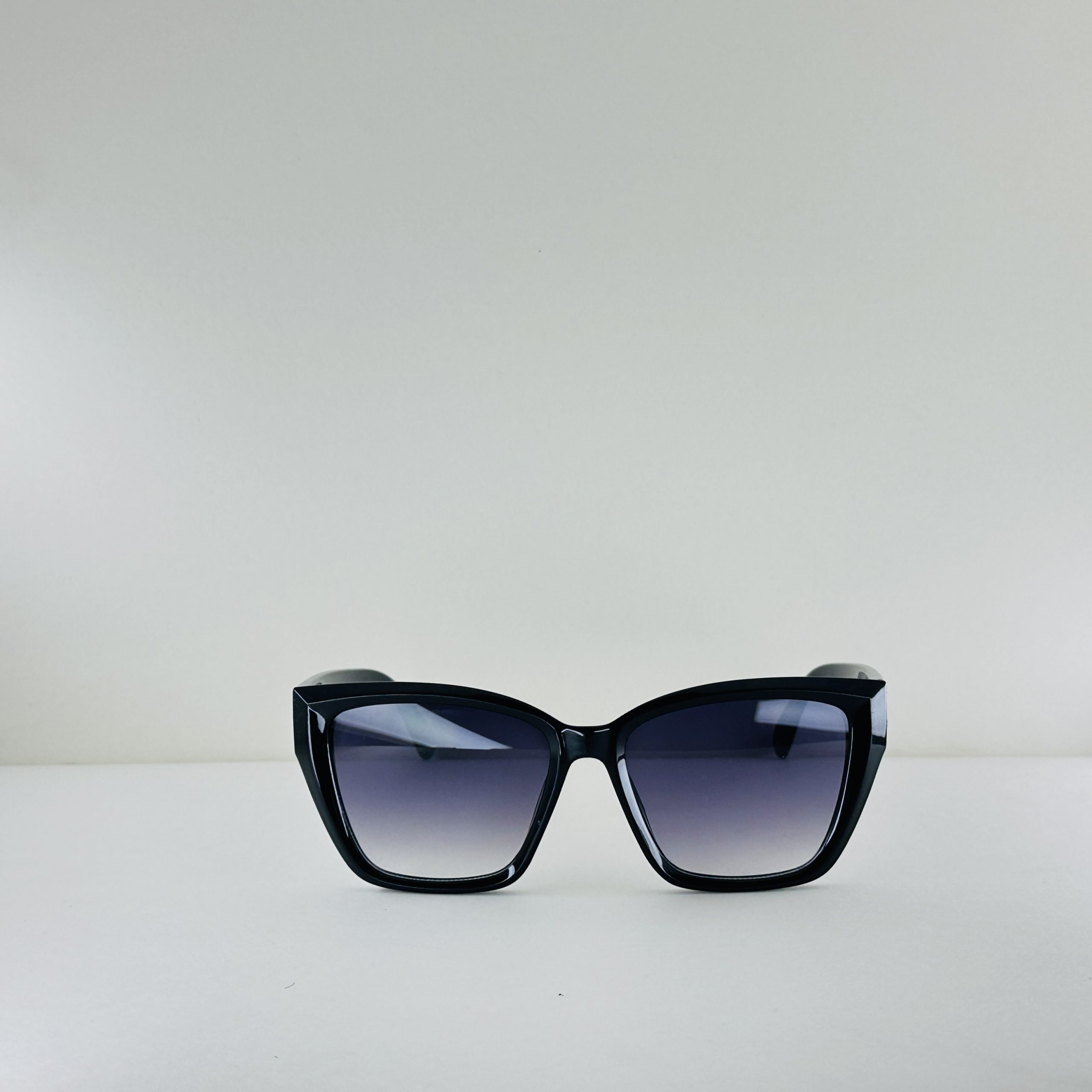 Celine Triomphe – Bold Geometric Cat-Eye Sunglasses