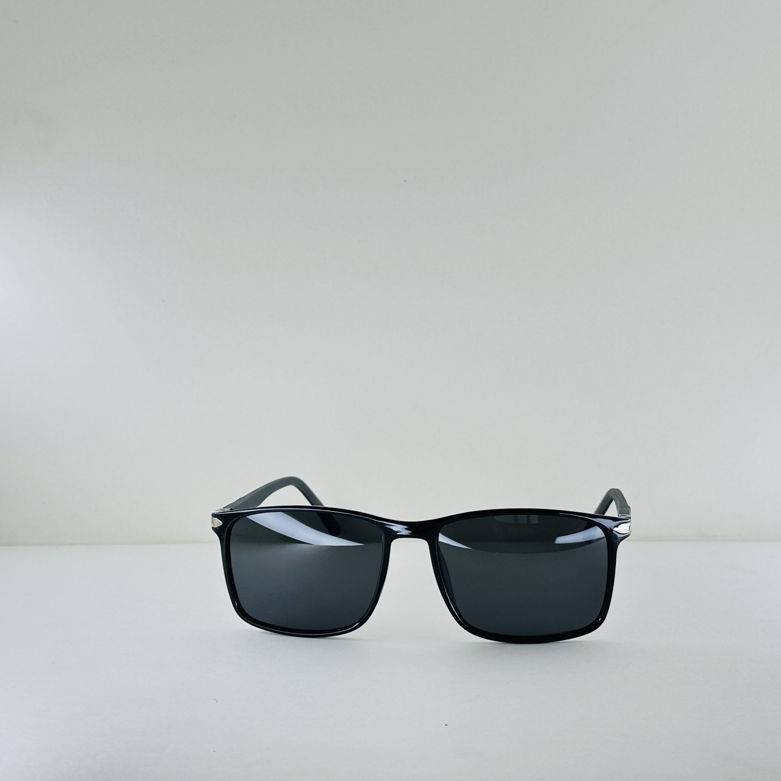 Persol – Classic Rectangular Noir Sunglasses