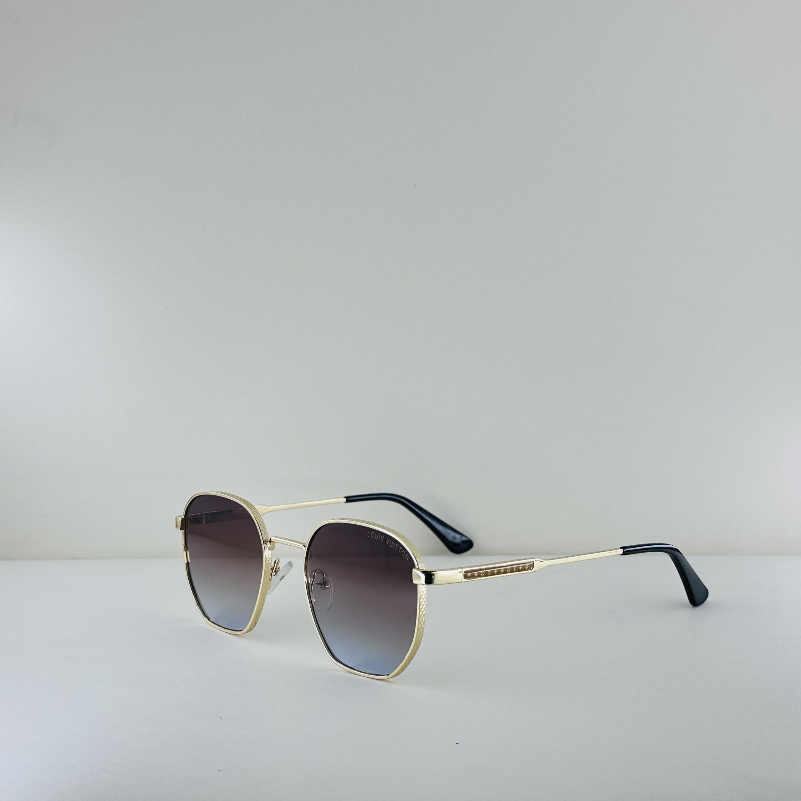 Louis Vuitton – Gold-Tone Hexagonal Gradient Sunglasses - Image 2