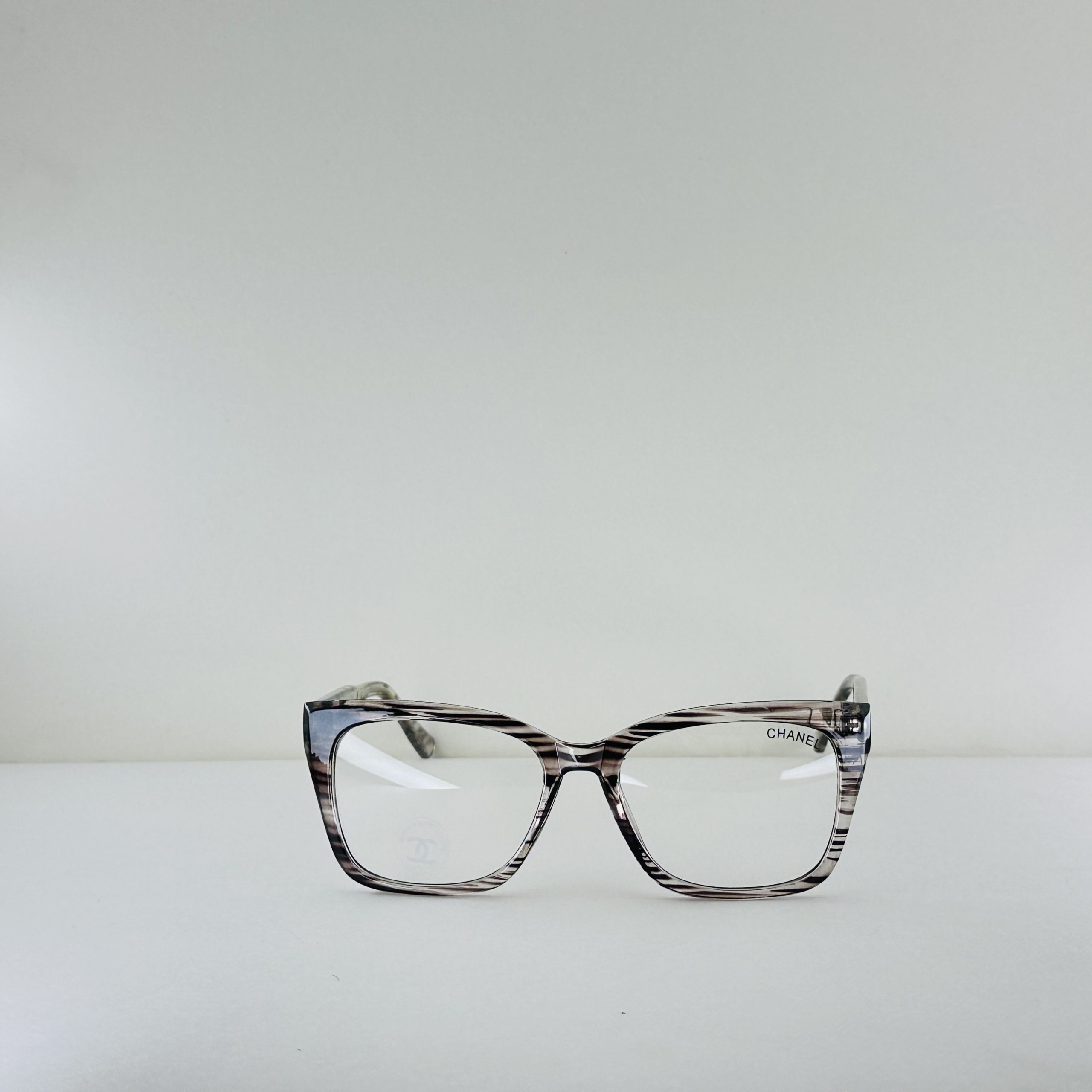 Versace Medusa Biggie Rectangular Frames – Translucent Ruby Red
